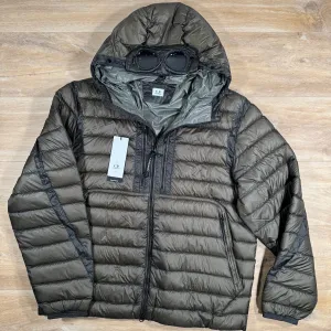 C.P. Company D.D. Shell Goggle Down Jacket in Grape Leaf