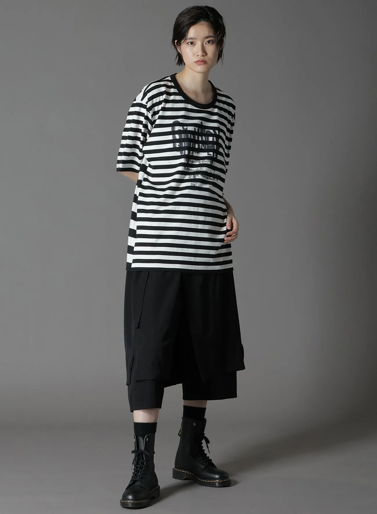 DIFFERENT LINES BORDER JERSEY GYLOGO TYPE-C GRAPHIC PRINT T-SHIRT