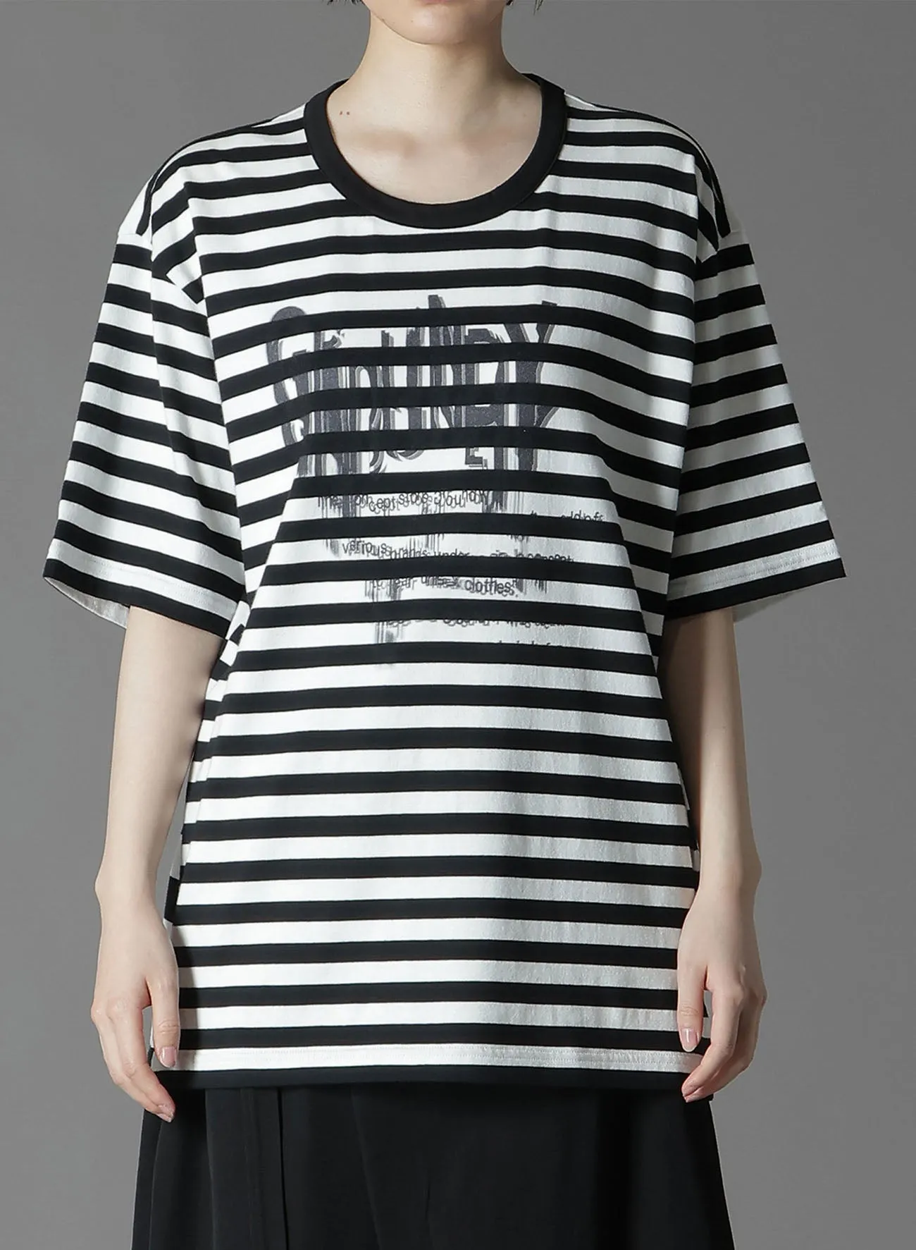 DIFFERENT LINES BORDER JERSEY GYLOGO TYPE-C GRAPHIC PRINT T-SHIRT