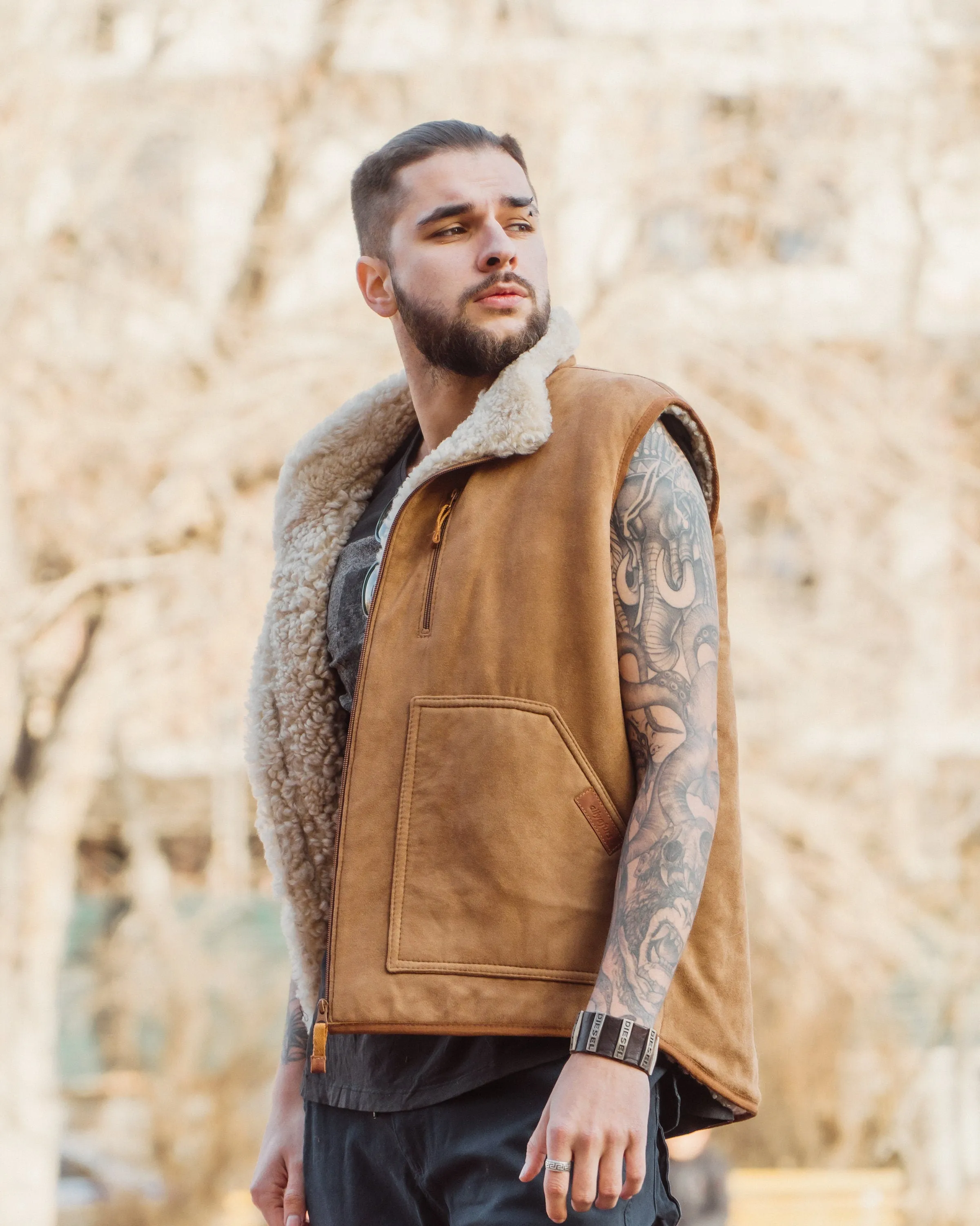 Ginger Western Sheepskin Vest with Big Side Pockets and Soft Fur Lining